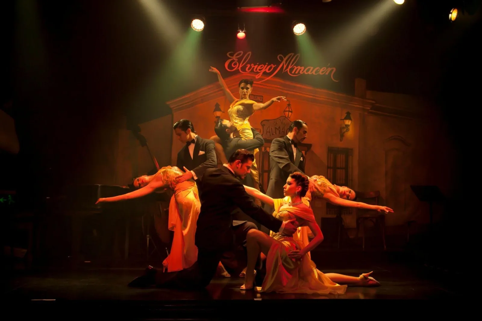 Buenos Aires: Tango Show at El Viejo Almacen